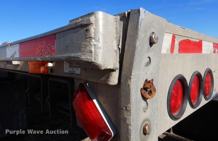 image for item DK8740 2007 Transcraft Eagle II  flatbed trailer