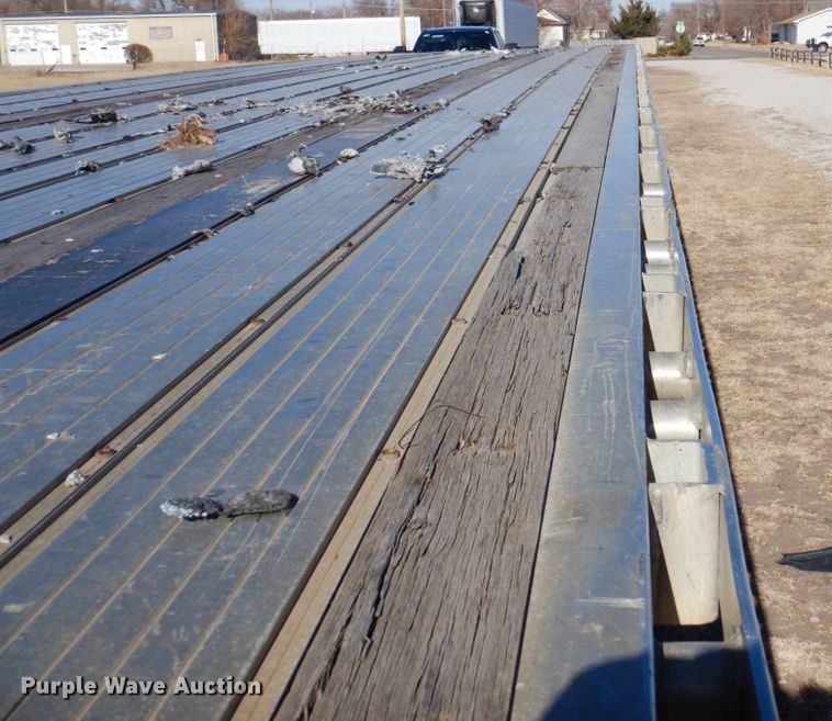 image for item DK8740 2007 Transcraft Eagle II  flatbed trailer