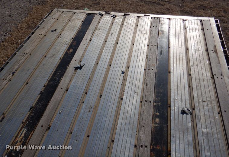 image for item DK8740 2007 Transcraft Eagle II  flatbed trailer