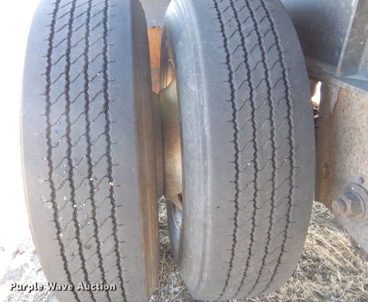 image for item DK8740 2007 Transcraft Eagle II  flatbed trailer