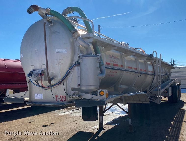 image for item DL1448 2002 Acro  vacuum trailer