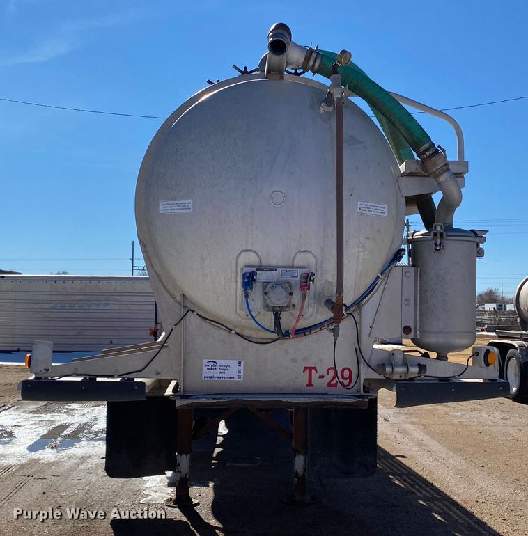 image for item DL1448 2002 Acro  vacuum trailer