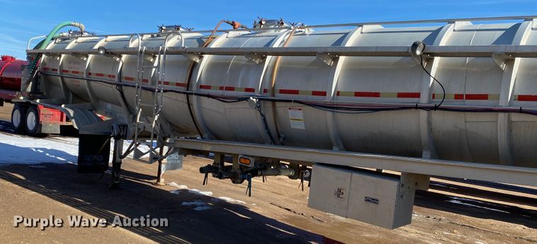 image for item DL1448 2002 Acro  vacuum trailer