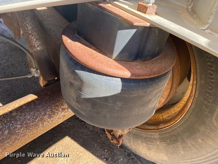 image for item DL1448 2002 Acro  vacuum trailer