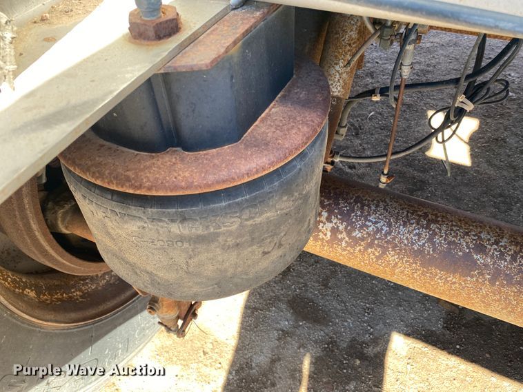 image for item DL1448 2002 Acro  vacuum trailer