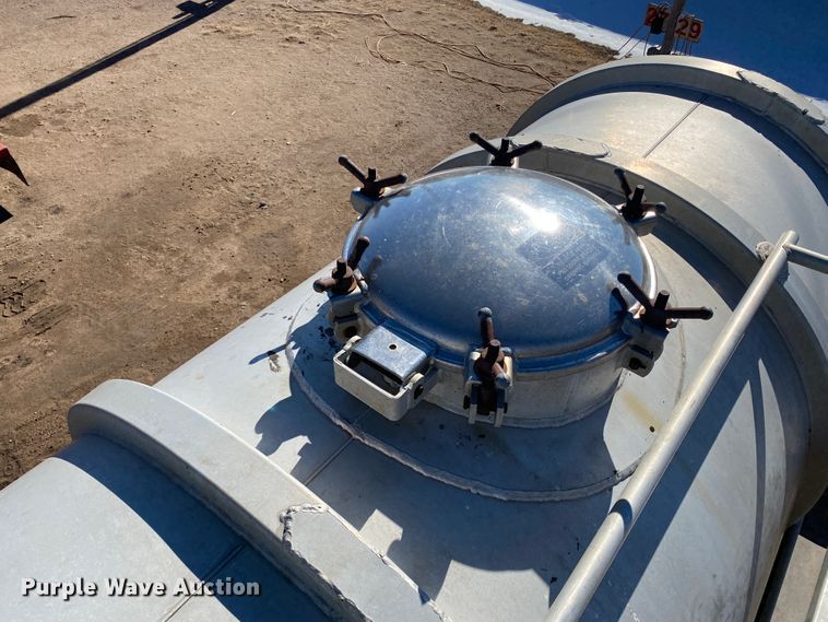 image for item DL1448 2002 Acro  vacuum trailer