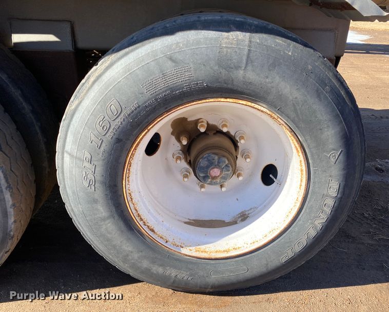 image for item DL1448 2002 Acro  vacuum trailer