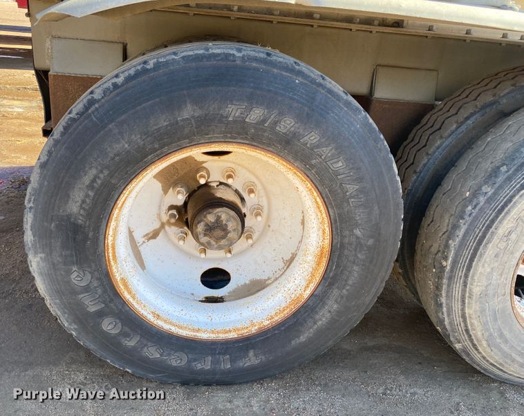 image for item DL1448 2002 Acro  vacuum trailer