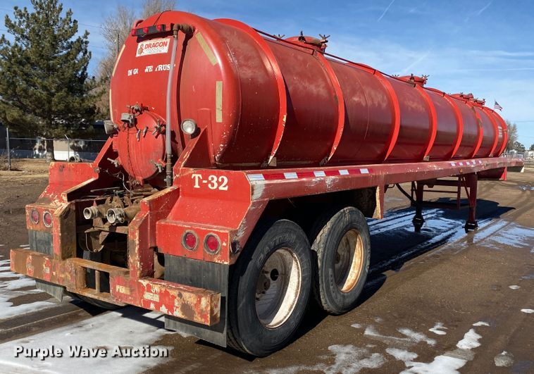 image for item DL1449 2006 Dragon  vacuum trailer