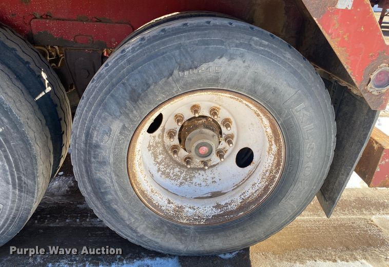 image for item DL1449 2006 Dragon  vacuum trailer