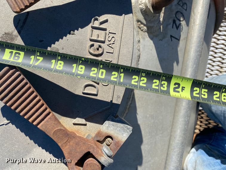 image for item DL1450 2003 Heil  vacuum trailer