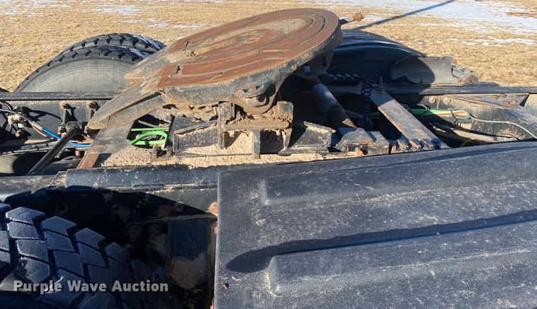 image for item DL1451 2010 International 9200i  semi truck