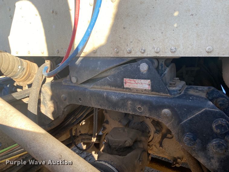 image for item DL1451 2010 International 9200i  semi truck