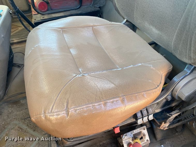 image for item DL1451 2010 International 9200i  semi truck