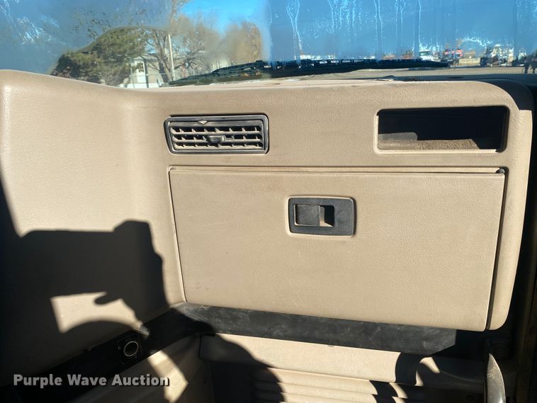 image for item DL1451 2010 International 9200i  semi truck