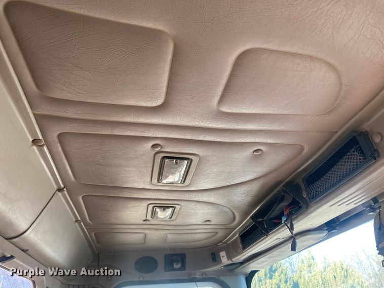 image for item DL1451 2010 International 9200i  semi truck