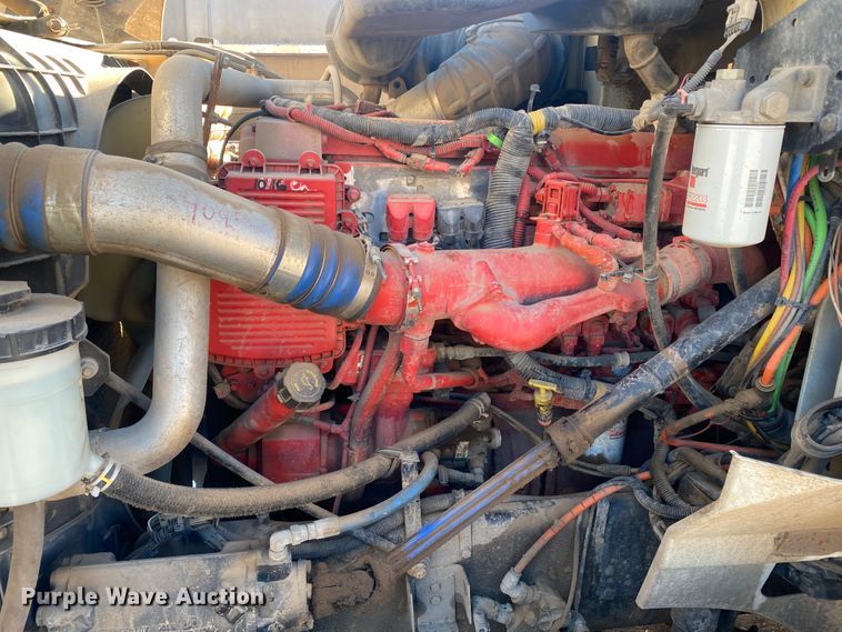 image for item DL1451 2010 International 9200i  semi truck