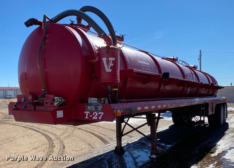 image for item DL1452 2008 VE  vacuum trailer