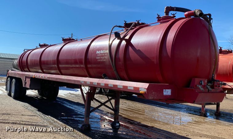 image for item DL1452 2008 VE  vacuum trailer