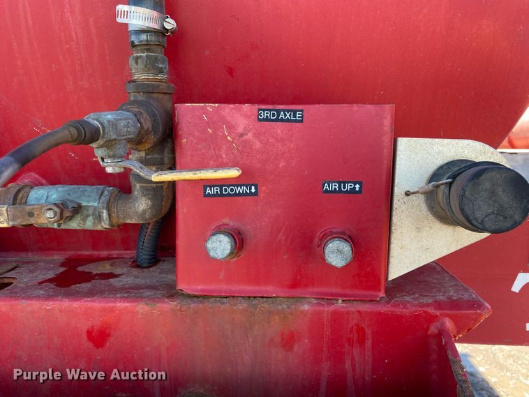 image for item DL1452 2008 VE  vacuum trailer