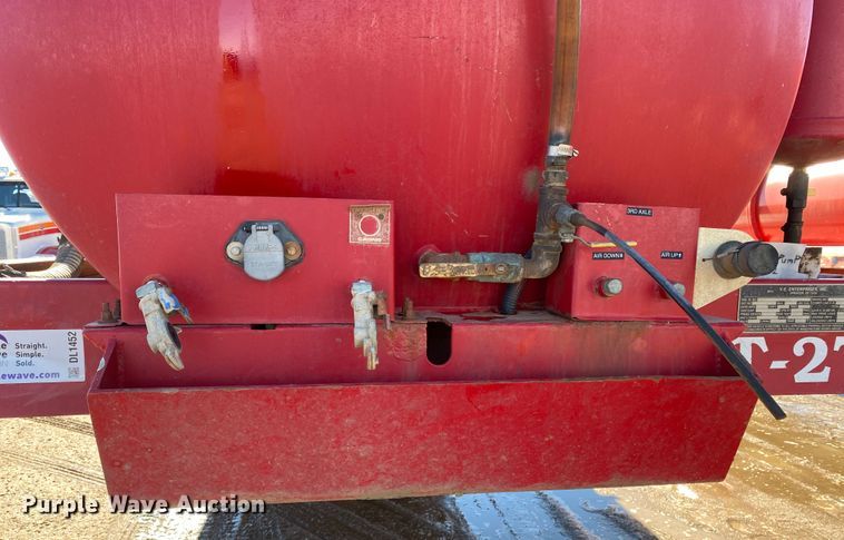 image for item DL1452 2008 VE  vacuum trailer