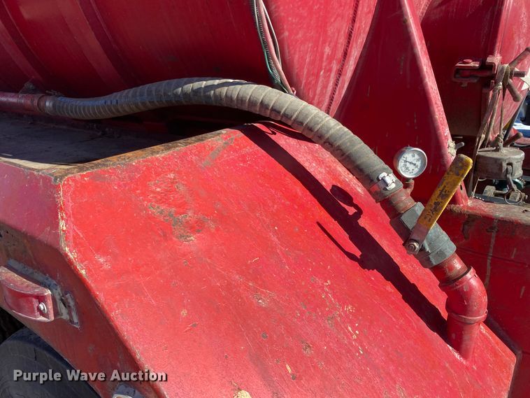 image for item DL1452 2008 VE  vacuum trailer