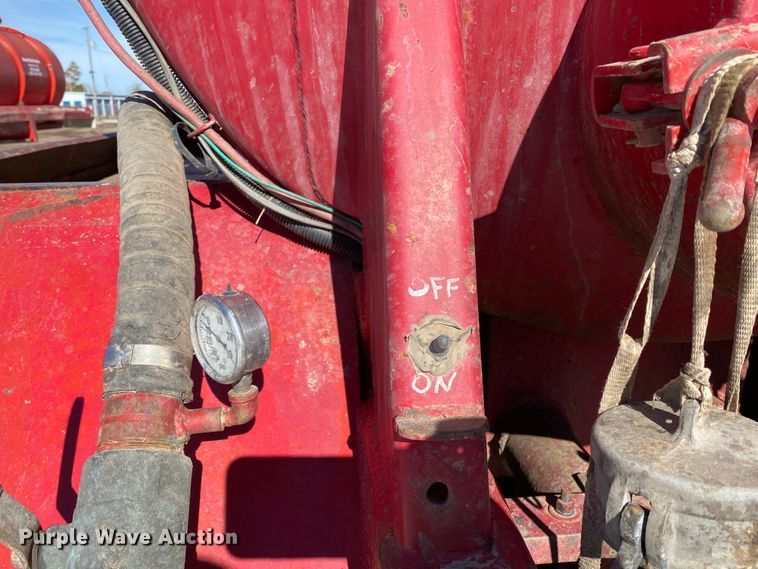 image for item DL1452 2008 VE  vacuum trailer