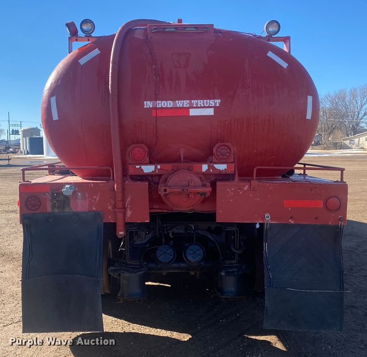 image for item DL1453 2009 International 7600  vacuum truck