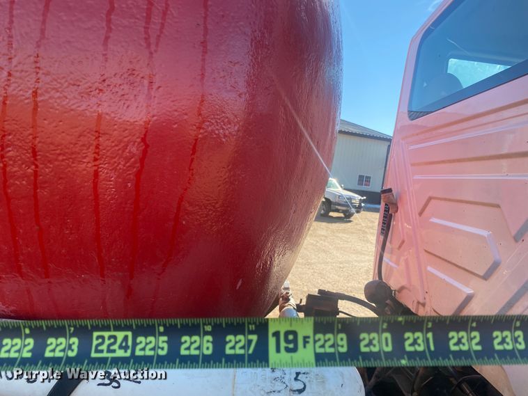 image for item DL1453 2009 International 7600  vacuum truck