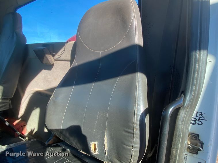 image for item DL1453 2009 International 7600  vacuum truck