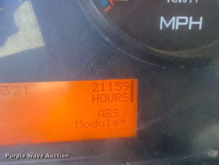 image for item DL1453 2009 International 7600  vacuum truck