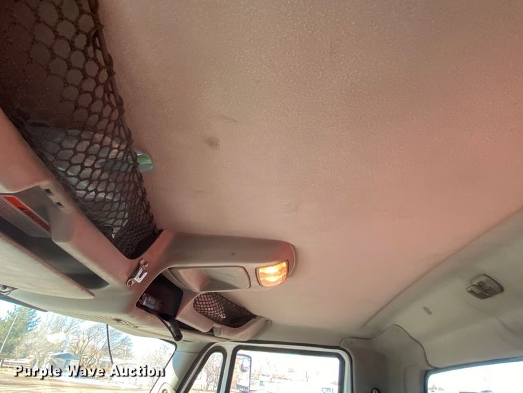 image for item DL1453 2009 International 7600  vacuum truck