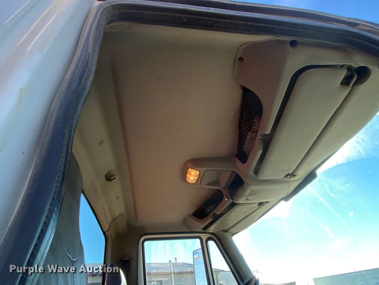 image for item DL1453 2009 International 7600  vacuum truck