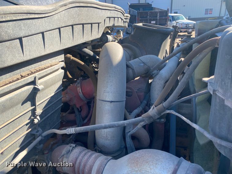 image for item DL1453 2009 International 7600  vacuum truck