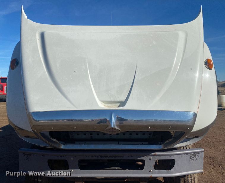 image for item DL1453 2009 International 7600  vacuum truck