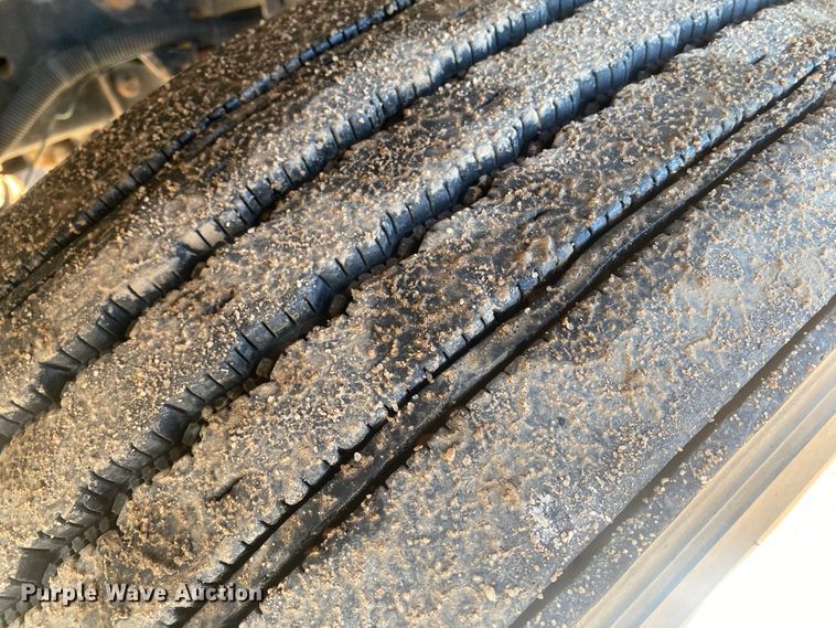 image for item DL1453 2009 International 7600  vacuum truck