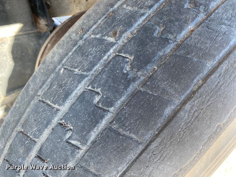 image for item DL1453 2009 International 7600  vacuum truck