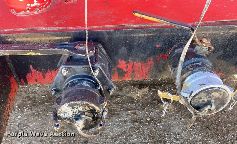 image for item DL1454 1998 International 2674  vacuum truck