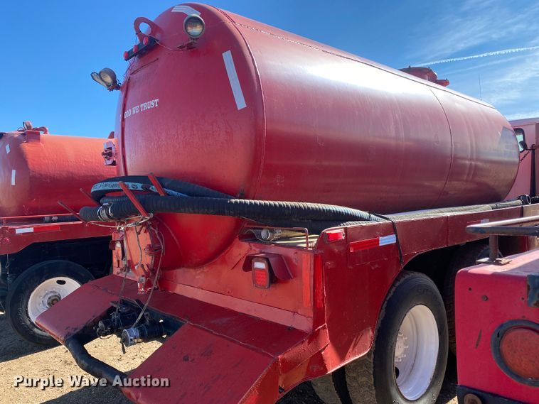 image for item DL1454 1998 International 2674  vacuum truck