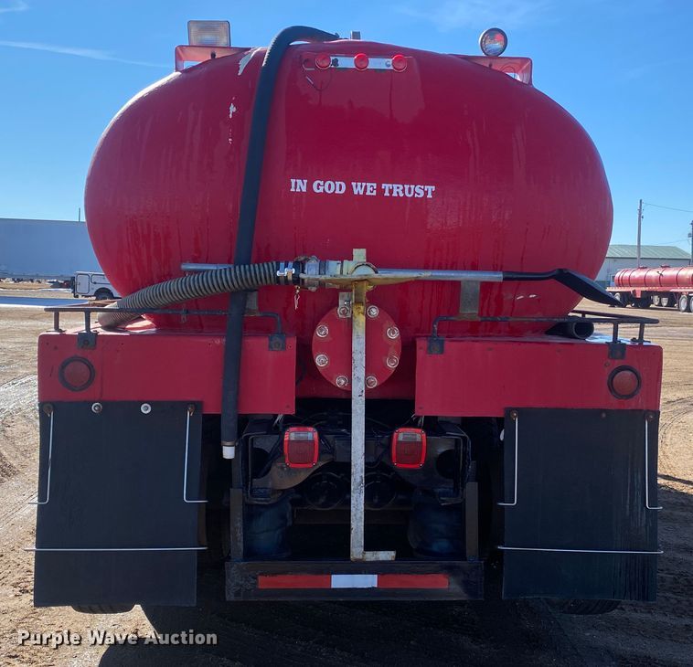 image for item DL1455 2008 International 7600  vacuum truck