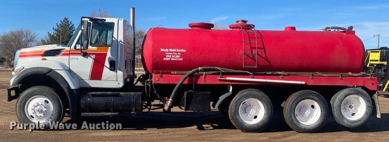 image for item DL1455 2008 International 7600  vacuum truck