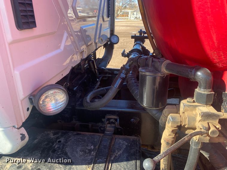image for item DL1455 2008 International 7600  vacuum truck