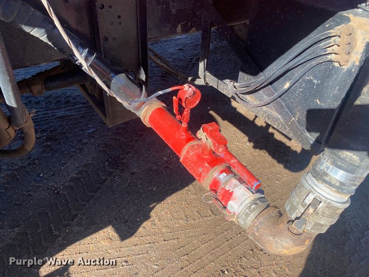 image for item DL1455 2008 International 7600  vacuum truck