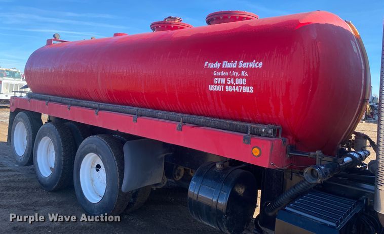 image for item DL1455 2008 International 7600  vacuum truck