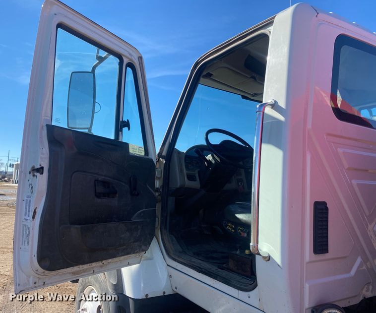 image for item DL1455 2008 International 7600  vacuum truck