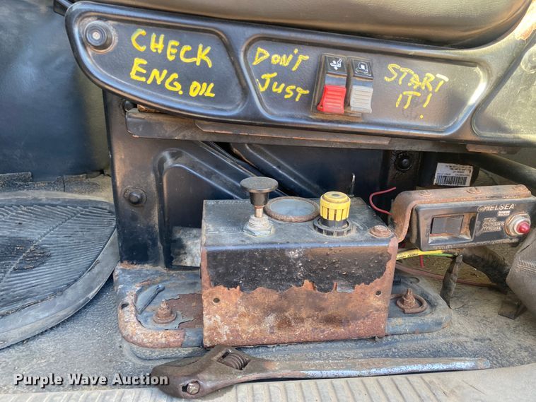 image for item DL1455 2008 International 7600  vacuum truck