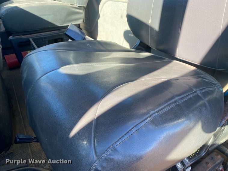 image for item DL1455 2008 International 7600  vacuum truck