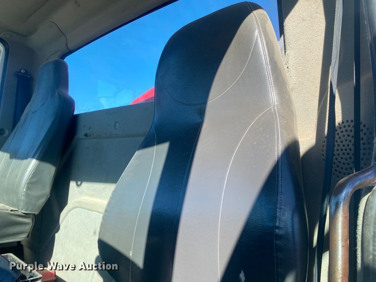 image for item DL1455 2008 International 7600  vacuum truck