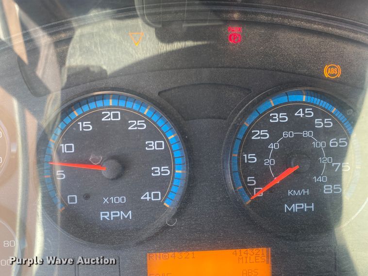 image for item DL1455 2008 International 7600  vacuum truck