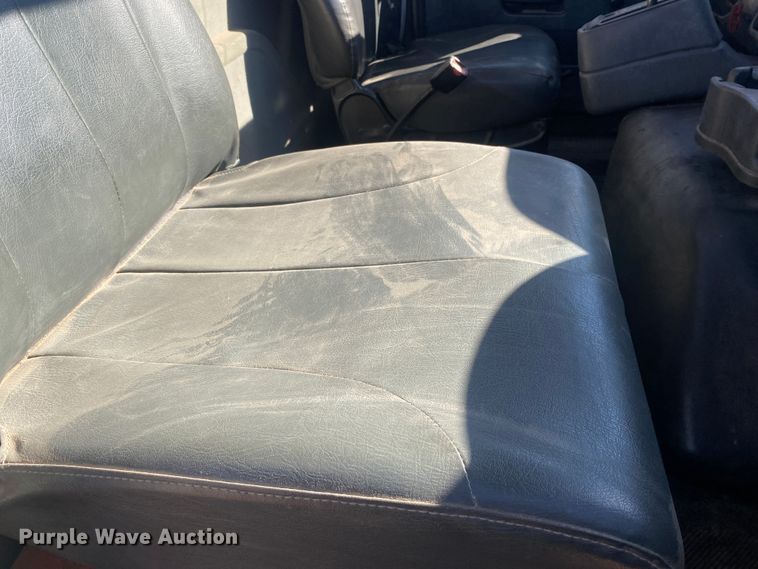 image for item DL1455 2008 International 7600  vacuum truck